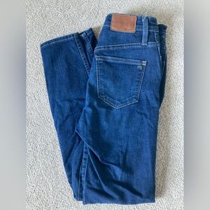 Navy blue Madewell jeans-women’s size small/26” inseam (?)